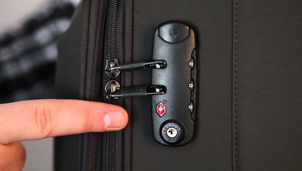 How to Keep Your Valuables Safe in a Hotel Room